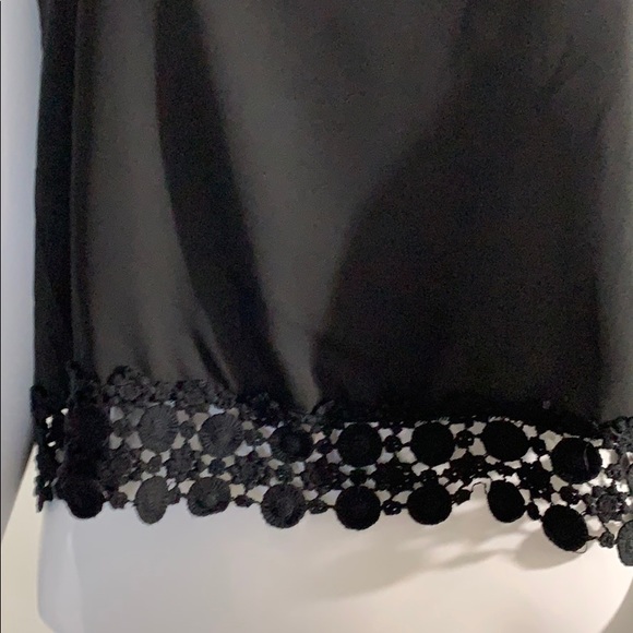Monteau Crop Top With Crochet Detail - Picture 6 of 9
